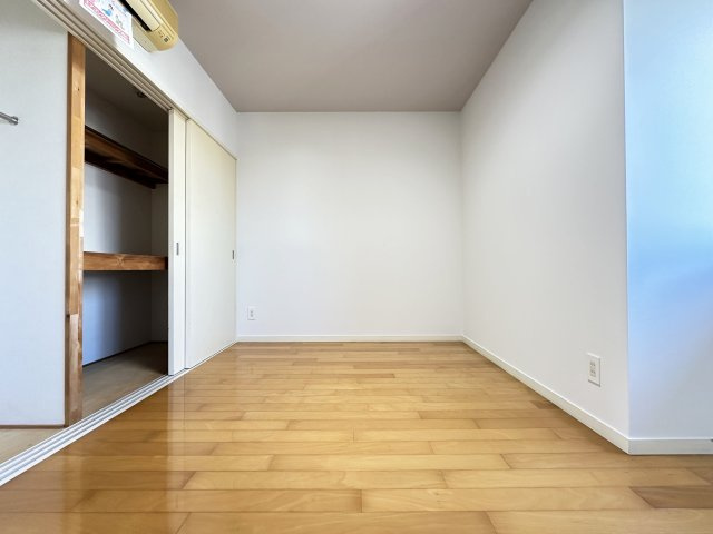 ア・ラコント　北棟の洋室