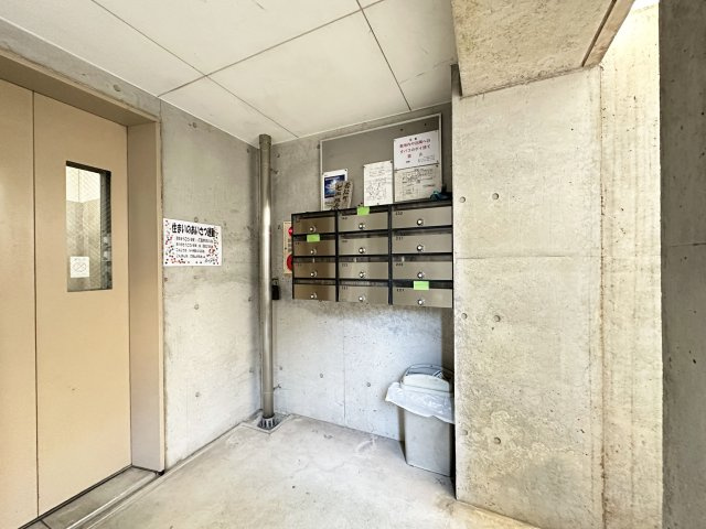 ア・ラコント　北棟のエントランス