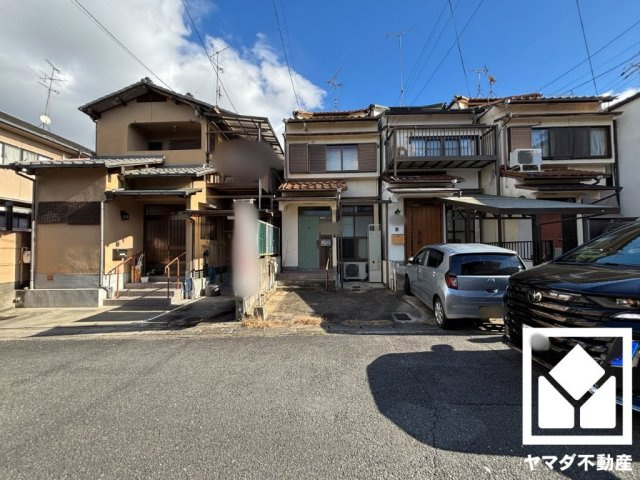 伏見区醍醐岸ノ上町の駐車場