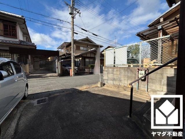 伏見区醍醐岸ノ上町の駐車場