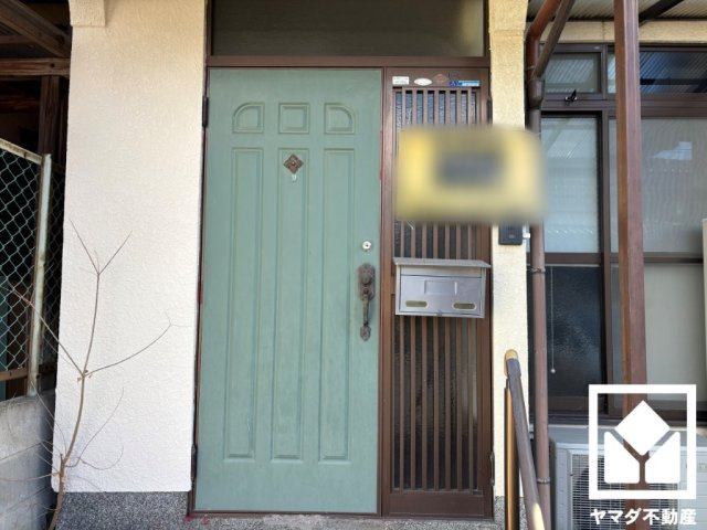 伏見区醍醐岸ノ上町の玄関