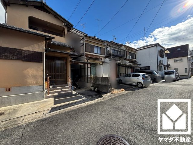 伏見区醍醐岸ノ上町の外観