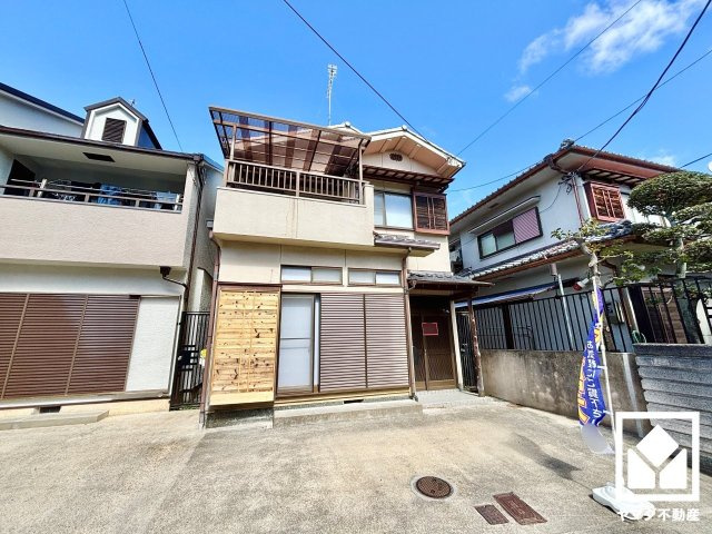 伏見区醍醐岸ノ上町の外観
