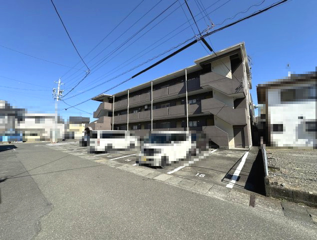 ドミールヤマザキの外観