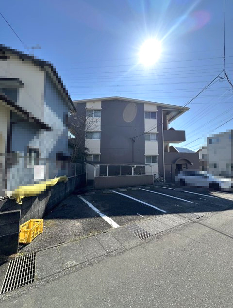 ドミールヤマザキの外観