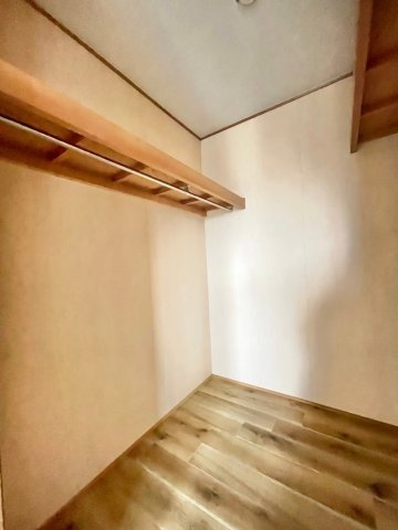 京都市西京区御陵峰ケ堂町2丁目　中古戸建の収納