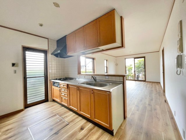 京都市西京区御陵峰ケ堂町2丁目　中古戸建のキッチン