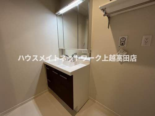 シャーメゾン北城の独立洗面台|洗髪洗面化粧台