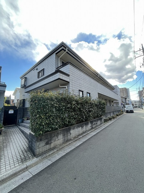 メゾン南浦和Ａステージの外観