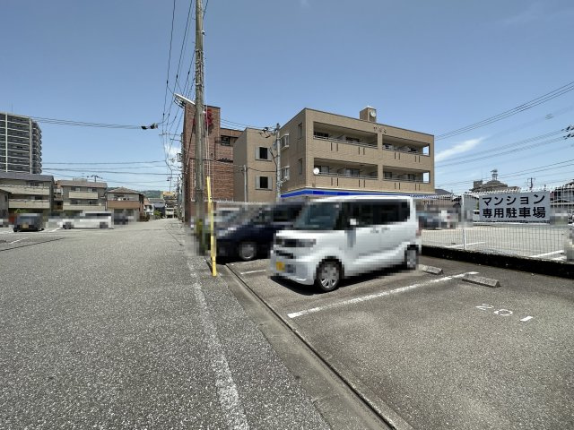 すばるの駐車場