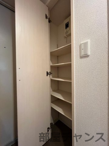 フローライト上前津の収納