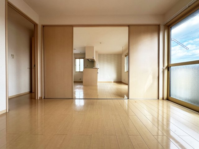 グランフェリオ A棟の居間・リビング