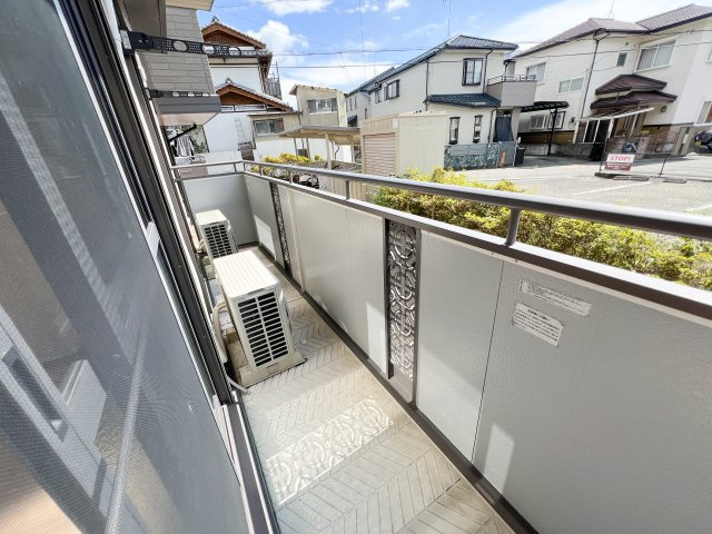 ドルフ東久万のバルコニー