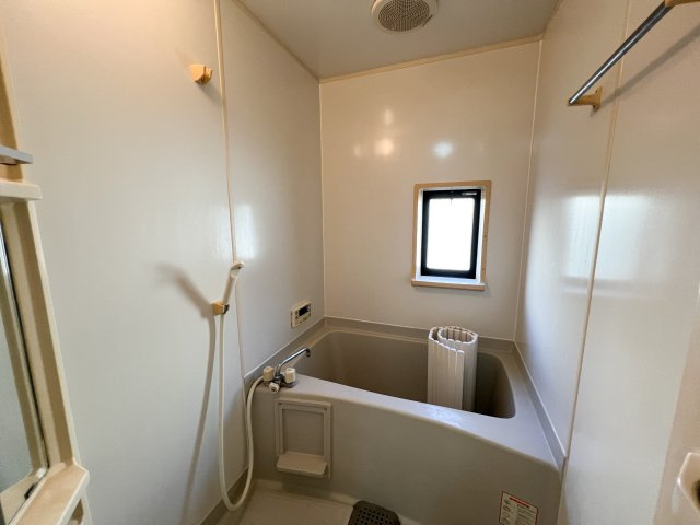 ハイツセリュー Ⅰ棟の浴室