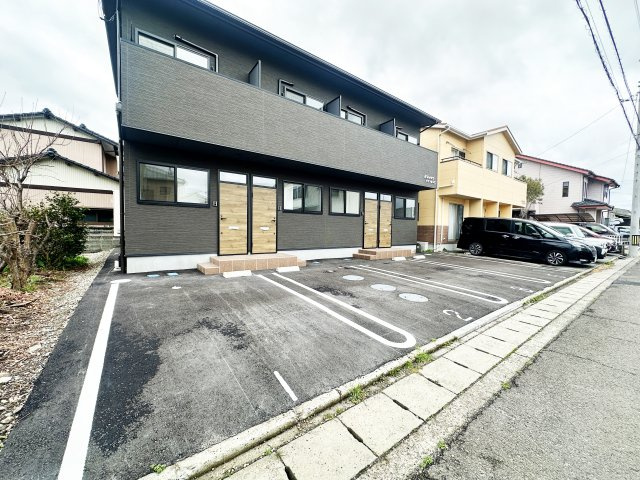 カオス藍住Cの駐車場
