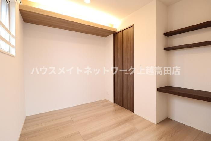 キャトル・セゾンの内装|洋室