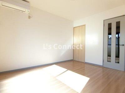 【居間・リビング】 | アバントヒルズ | ７．５帖の洋室です。