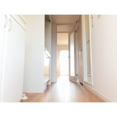 【玄関】 | グランステージ坂戸 | 写真は305号室です