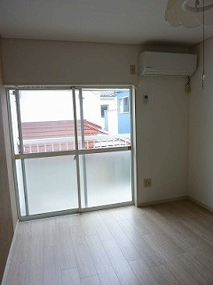 アート弥生町の内装