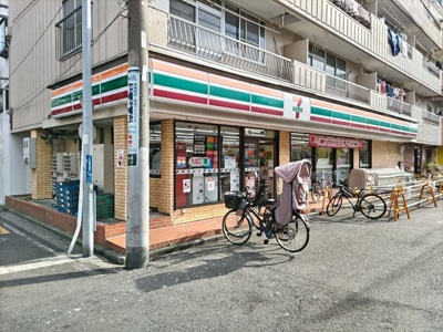 セブンイレブンよこはまばし店まで140ｍ