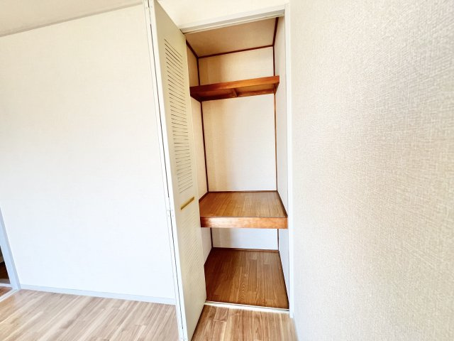 グランドサン六番館の収納|※同タイプ参考写真
