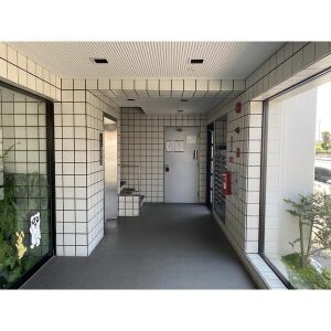 星和春日井コーポラスのエントランス