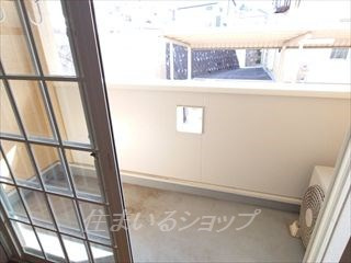 広島市安佐北区落合南９丁目のアパートのバルコニー