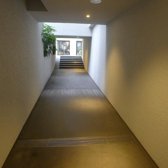 THE　DENS　曙橋のエントランス|建物の内部です