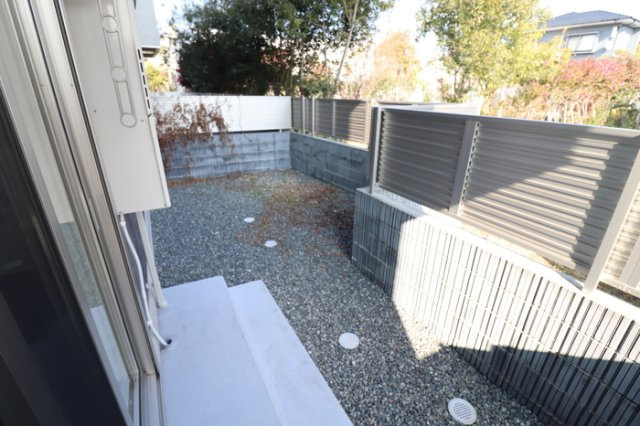 熊本市西区田崎１丁目のアパートのバルコニー