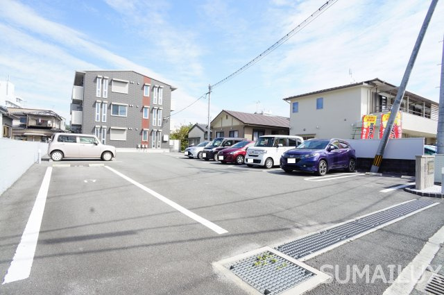 熊本市西区田崎１丁目のアパートの駐車場