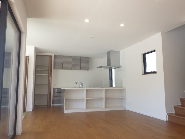 中古戸建　北広島町春木(Ｂ／ＡＢＣＤ）の居間・リビング