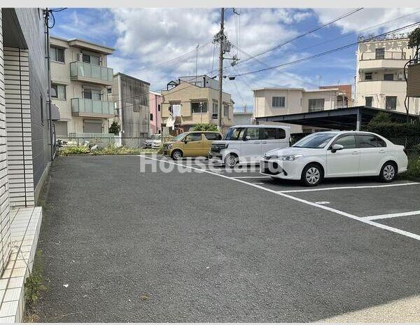 RIZEONE和歌山STの駐車場