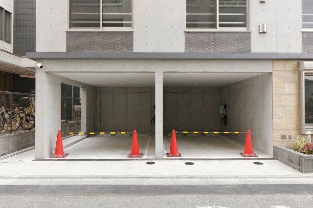 Esperanza Shinozakiの駐車場