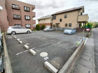 【駐車場】 | 駐車場に車を止められます