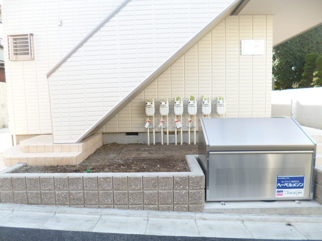 下北沢へーベルメゾンのその他共用部分|ゴミストッカー