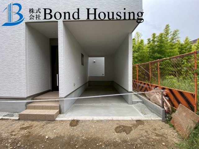 明石市天文町２丁目の新築一戸建の玄関