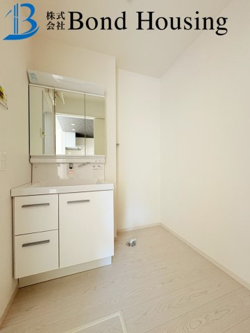 明石市天文町２丁目の新築一戸建の独立洗面台