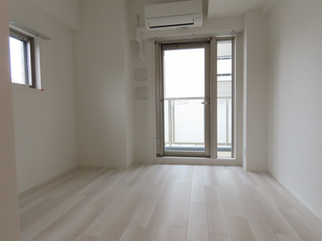 大阪市西淀川区御幣島３丁目の賃貸マンションの居間・リビング