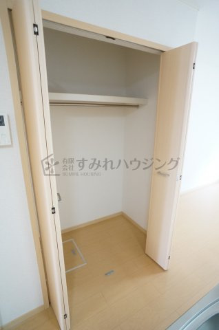 ウエストイリーデⅡの収納|参考、同建物・反転間取りの号室