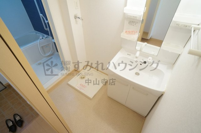 ウエストイリーデⅡの浴室|参考、同建物・反転間取りの号室