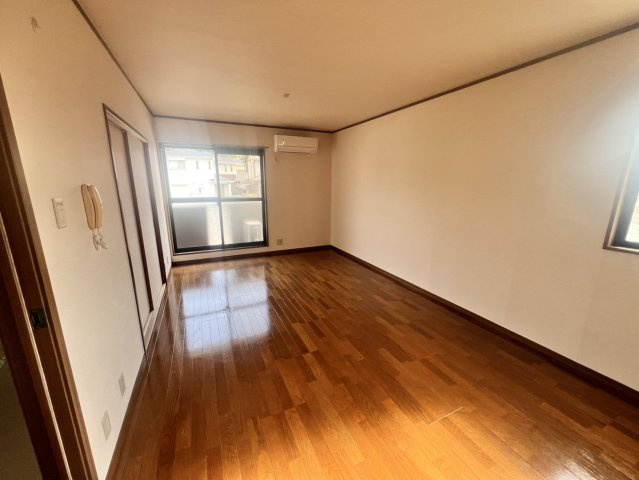 アクシス光台の居間・リビング