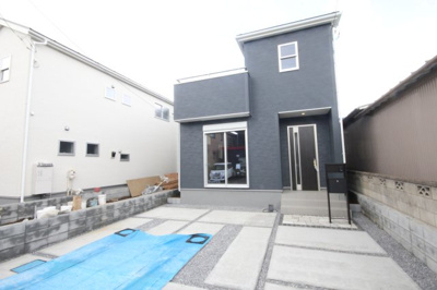 【外観】 | 彦成全6棟1号棟 | 並列駐車2台可能