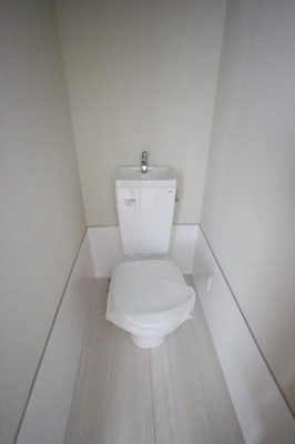 【トイレ】 | 八石荘 | ゆったりとした空間のトイレです