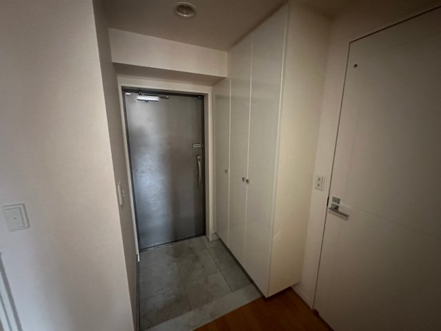 アーデンタワー北堀江の玄関