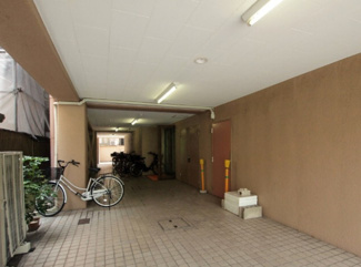 【エントランス】