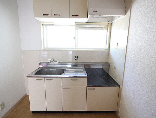 モアクレスト和気B棟のキッチン|使いやすいキッチンです