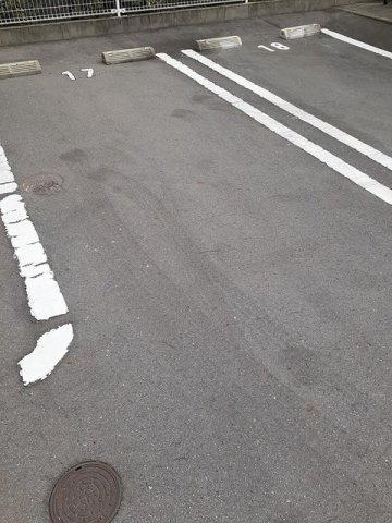 ガーデンハウスＭ　Ｂの駐車場