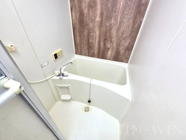 ハイツかつらの浴室