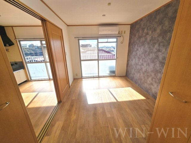 ハイツかつらの寝室