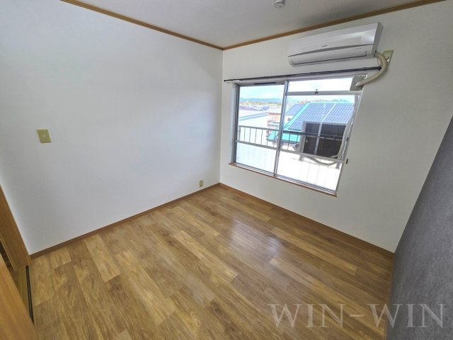 ハイツかつらの寝室